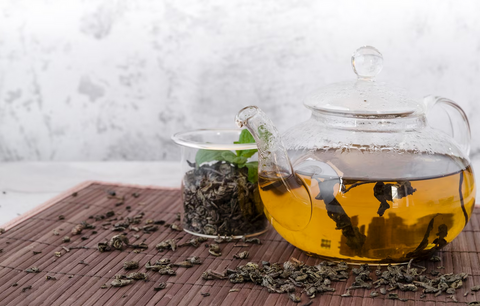 Seaside Serenity in a Cup: Exploring the Benefits of Kelp Tea
